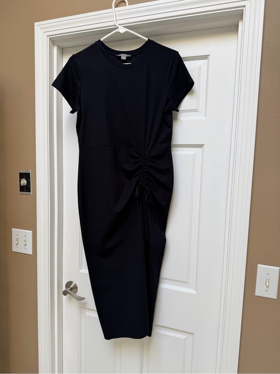 Peace & Pearls Dresses & Skirts - Short-Sleeve Black Ruched Midi Dress